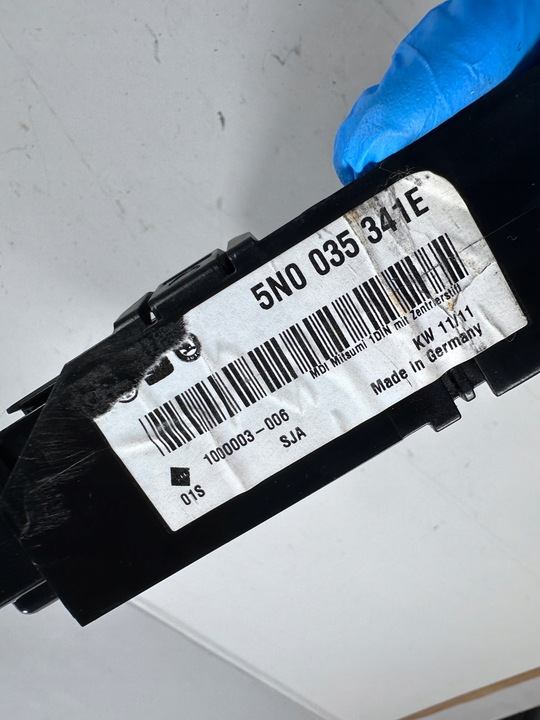 фото №7, Tiguan 5n карман бардачок подлокотника usb port интерфейс 5n0035342d