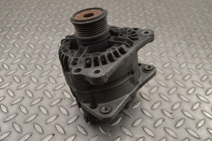 фото №4, Audi tt 8n3 генератор 2002 028903028d