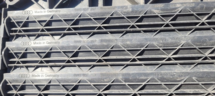 фото №10, Audi a4 b9 жалюзи воздуха ролета // 3644