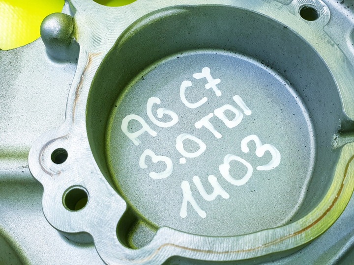 фото №10, Корпус распределительный вал защита крышка a6 c7 a7 c7 q7 a8 d4 q5 3.0 tdi 059103151bn