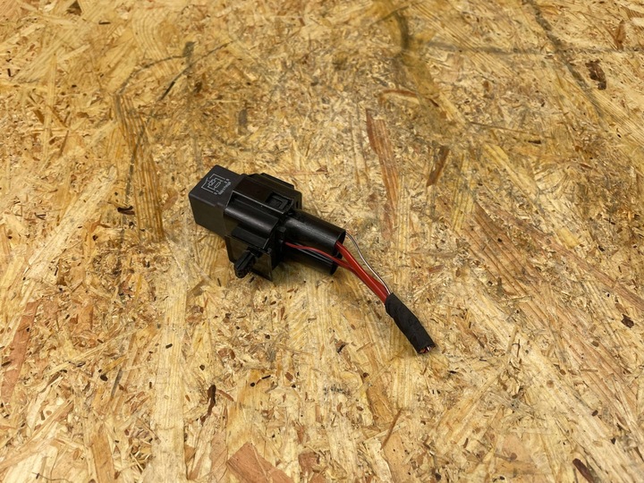 фото №7, Реле стартер bmw f20 f21 f30 f31 f32 f34 f36 f40 f45 f48 9207913