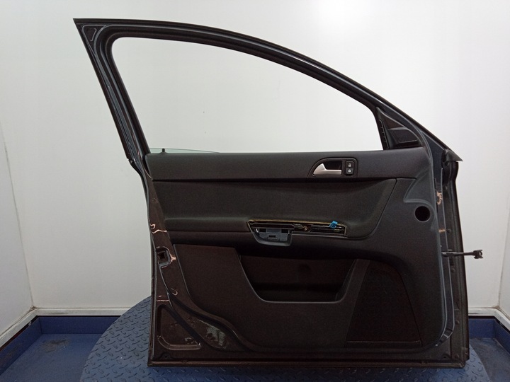 фото №7, Volvo s40 ii v50 дверь перед левая передние 455