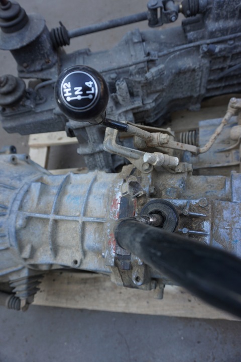 фото №6, Land cruiser lj70 коробка передач редуктор 2,4 td 2l-t
