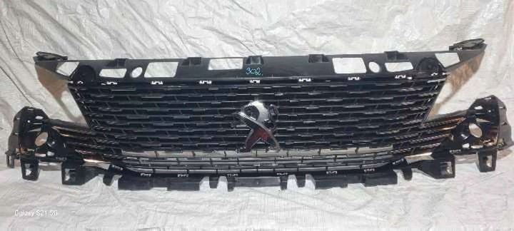 фото №1, Решітка решітка радіатора бампера peugeot 3008 ii