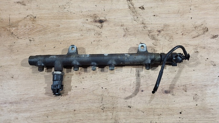 фото №1, Планка впрыскивающий renault megane scenic ii 2 03- 1,9 dci 0445214024