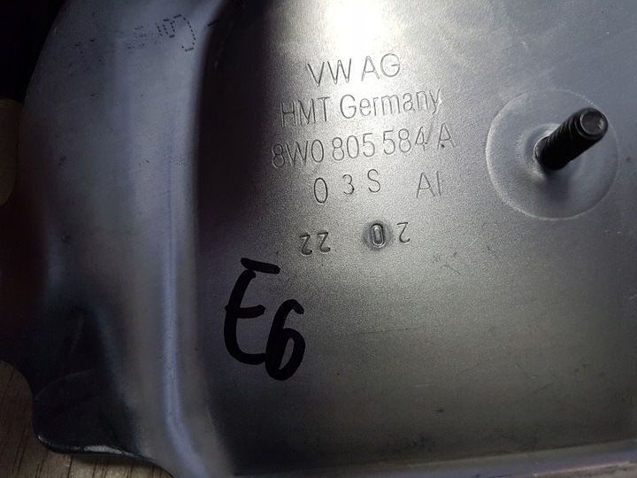 фото №8, Audi a4 b9 правая заглушка подкрылки 8w0805584a