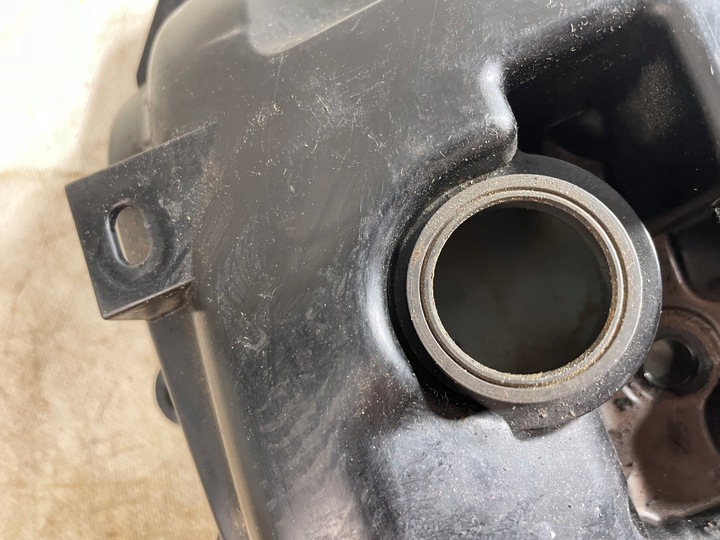 фото №7, Mazda cx30 2.5 b 19- крышка клапанов