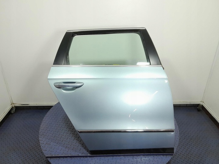 фото №1, Vw passat b6 универсал дверь зад задние правые lb5m