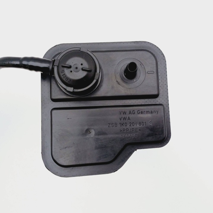 фото №8, Фильтр угольный vw golf v plus 1.4 b 1k0201813 / 1k0201801c nr12