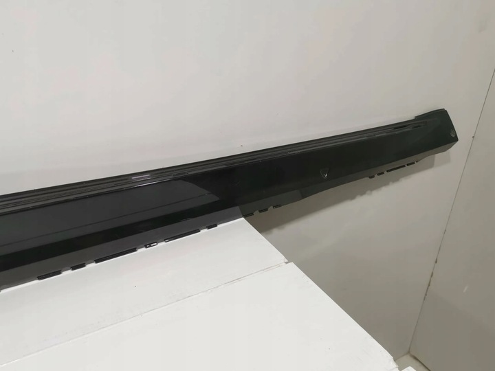 фото №10, Audi a4 b9 8w allrod правый порог планка пороговая 8w9853856e оригинал новая!!!