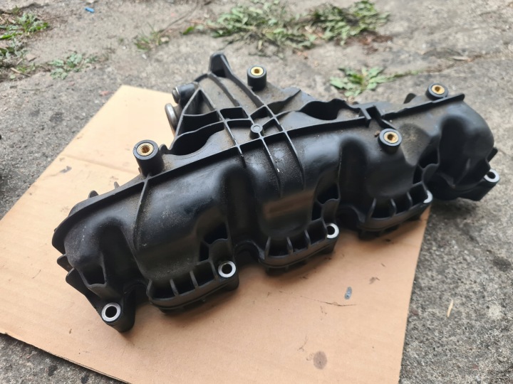 фото №5, Колектор впускний  2.0 tdi cff audi a4 b8 a5 q3 yeti caddy passat cc b7 tiguan