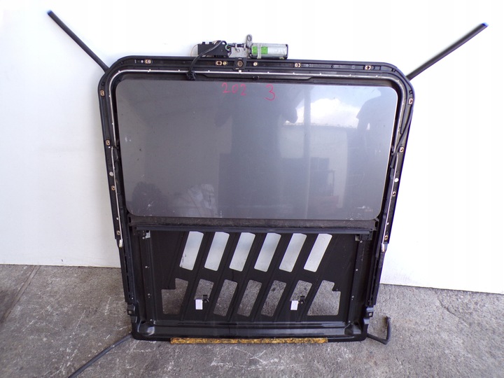 фото №1, Люк электрический mercedes w202 c класс 2027800029