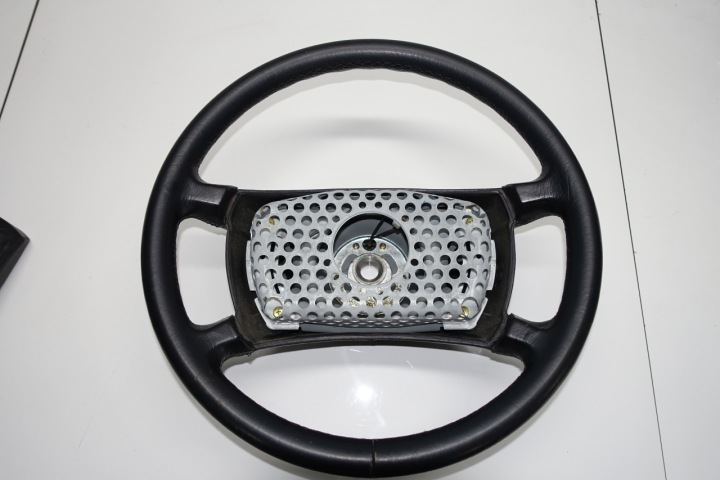 фото №11, Mercedes w124 w126 руль кожаный хорошие bez подушки w123