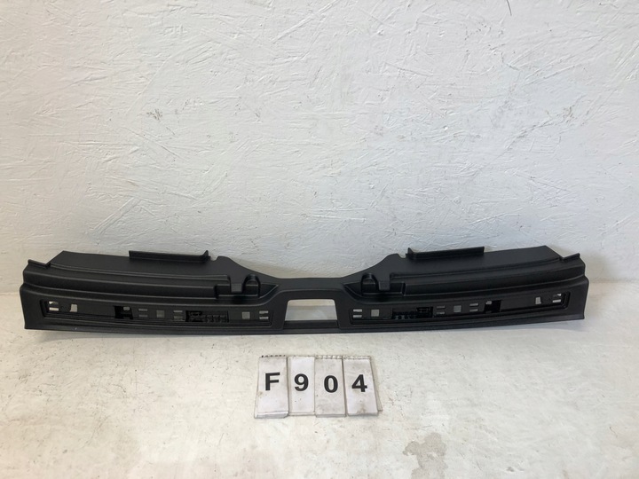 фото №1, Volvo xc40 накладка/захист ременя bagagażnika зад