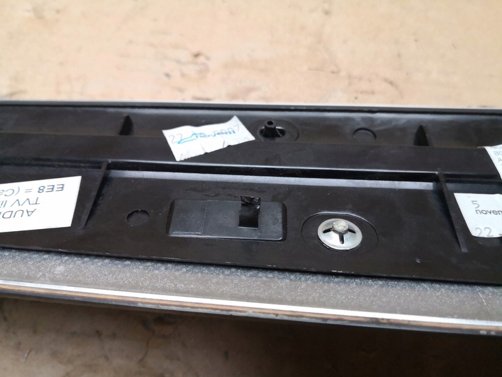 фото №8, Планка двері лівий перед audi a8 d3 4e0867409at