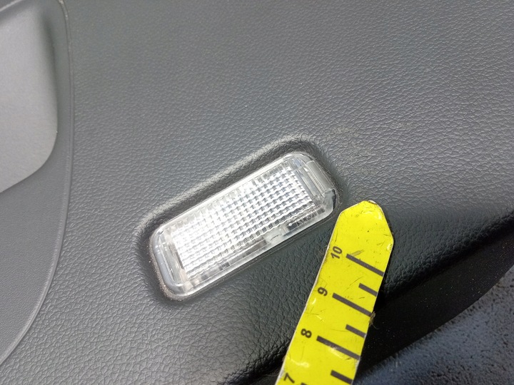 фото №8, A6 c7 avant обивка крышки багажника 4g9867979c