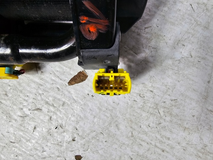 фото №13, Vw new beetle 16- pas безопасности левый правый перед 5c5857705f usa