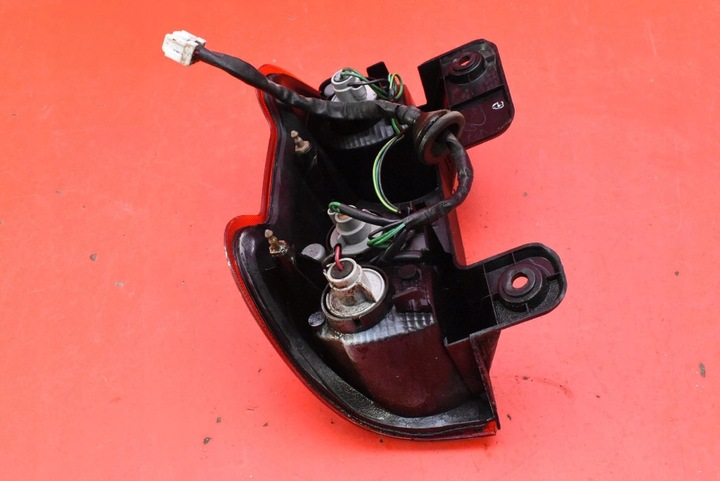 фото №6, Лампа правая зад задняя nissan nv200 1 i 09-21