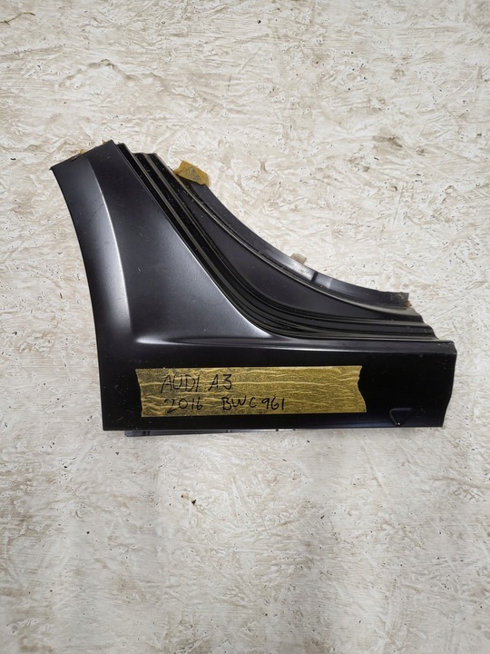 фото №1, Audi a3 поріг правий зад обшивка 8v4809838b