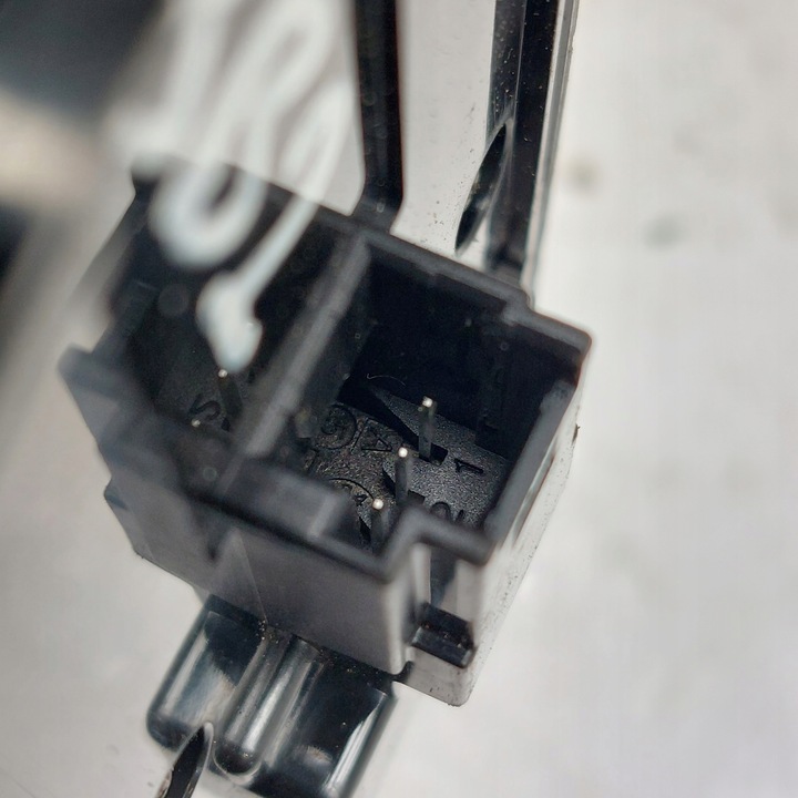 фото №13, Mercedes a35 w177 панель стекло зеркал левый перед руль