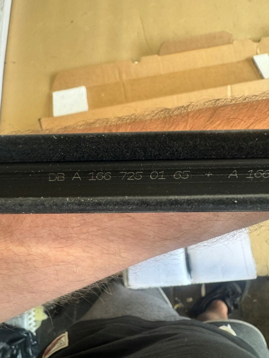 фото №5, Mercedes w166 передня ліва планка ременя скла двері водія a1667254700