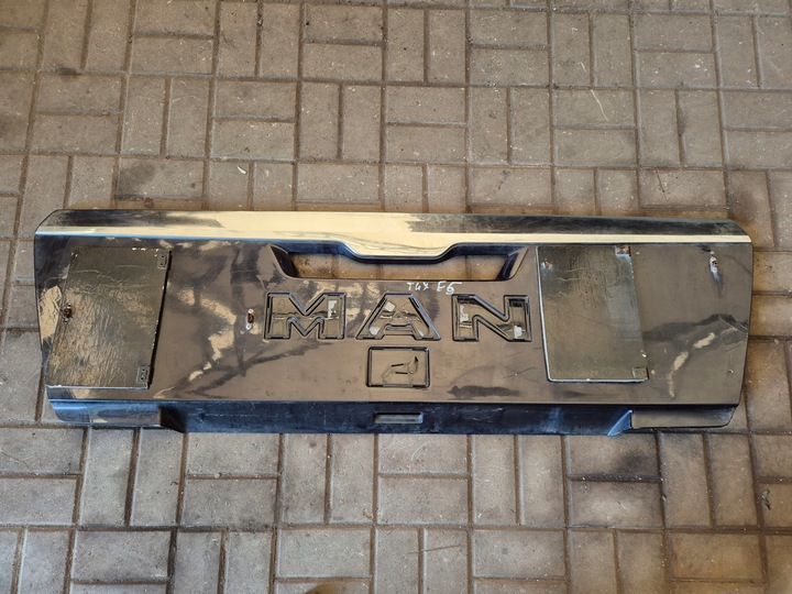 фото №1, Капот решётка решётка радиатора эмблема man tgx евро 5 81611506065