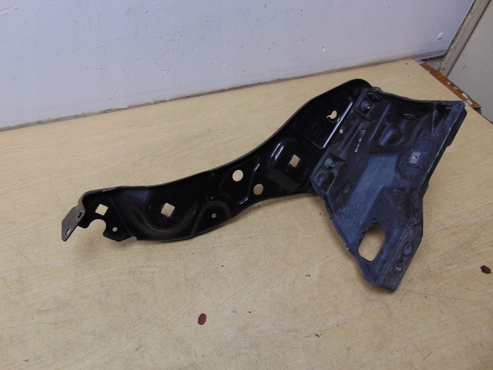 фото №8, Усилитель панель крепления фар ремня правый mercedes cls w218