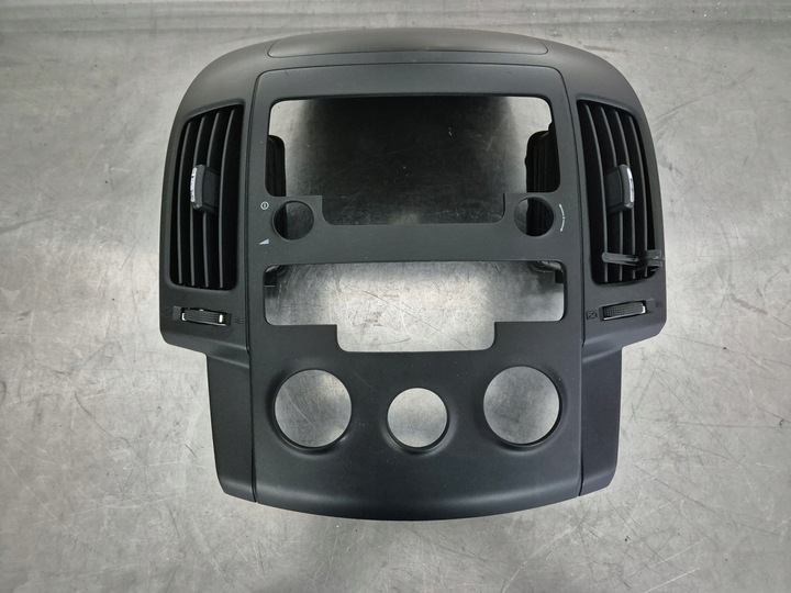 фото №1, Hyundai i30 защита корпус element консоли рамка 87745-2r000 решётка воздуховод