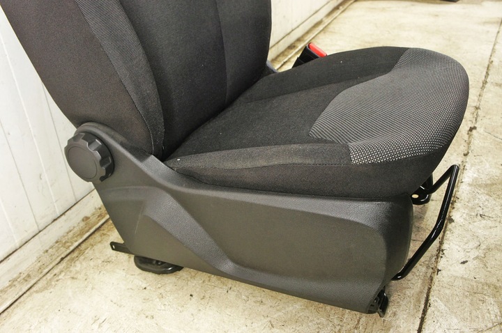 фото №9, Of005 ford transit courier сидіння правий перед