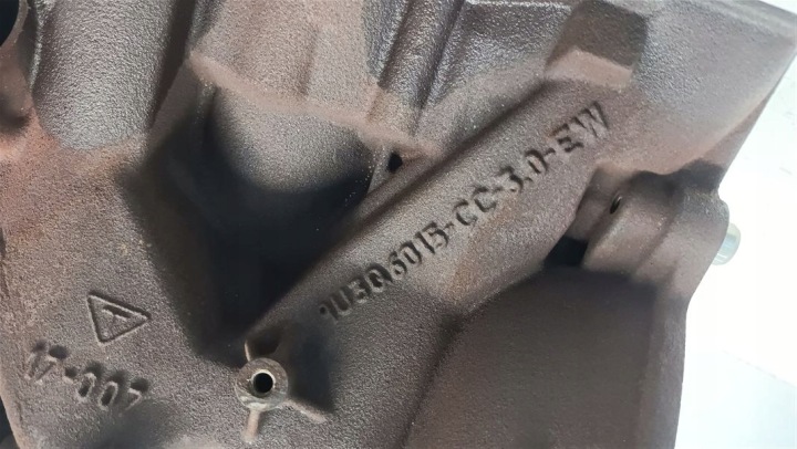 фото №12, Блок  двигуна citroen c5 x7 iii 3.0 hdi v6 9u3q-6015-cc dt20c