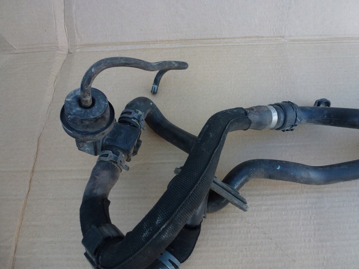 фото №1, Клапан вакуумный воды audi q5 8r 2.0 tfsi