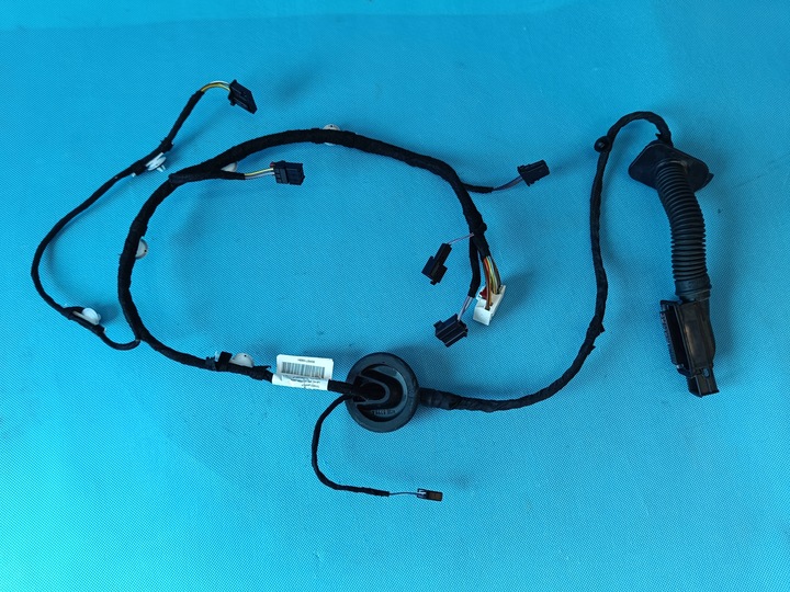 фото №11, Audi q3 f3 sportback 1.4 tsi 110kw 2024r жгут дверь правый зад 83a971688h