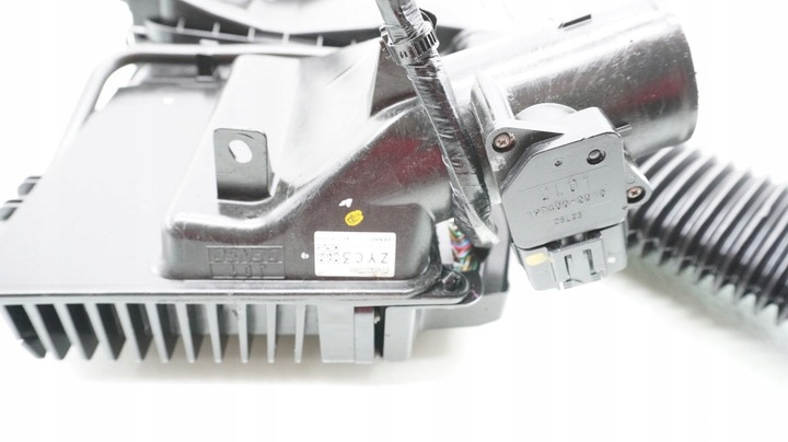 фото №5, Mazda 2 de блок управления двигателя zyc3 корпус компьютер