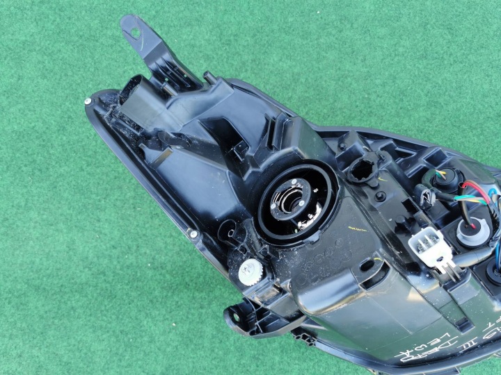 фото №9, Toyota yaris iii рестайлинг 14-17 фара передняя левая линза depo заменитель
