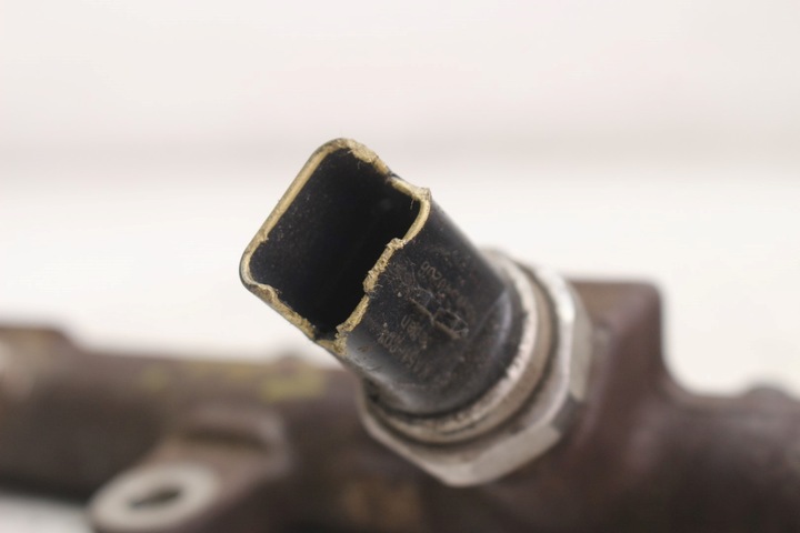 фото №8, Планка впрыскивающий датчик топлива 8200704212 renault megane iii 1.5 dci