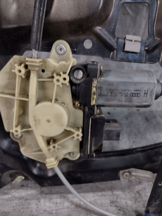 фото №10, Рамка, підйомник вікна лівий зад audi a3 8l 5d