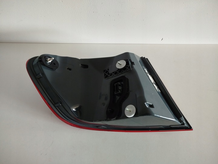 фото №8, Лампа зад bmw 5 f10 lci рестайлинг 13-16 sedan левая крышки eu 7306163 / правая usa