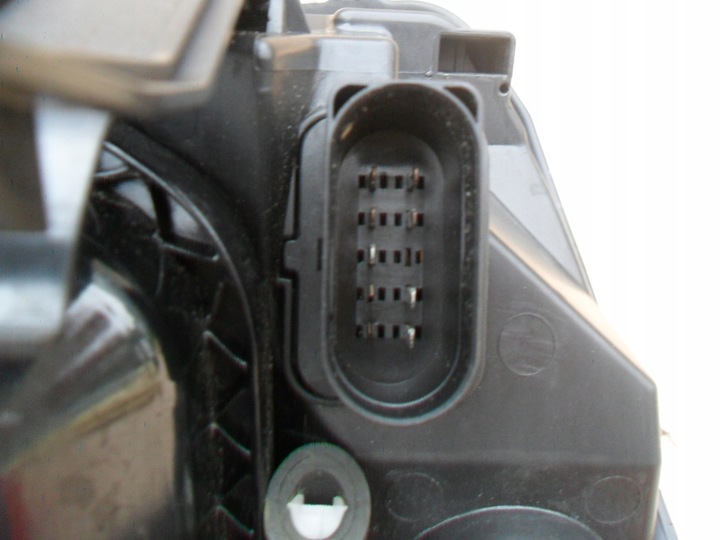 фото №16, Ford focus mk2 рестайлинг фара левый лампа перед