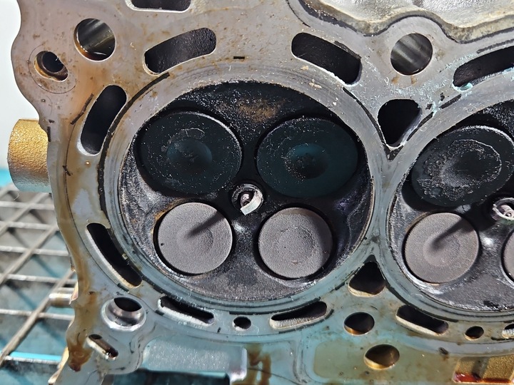 фото №16, Головка вали kpl nissan juke i f15 10-14 1.6b 16v 117km hr16