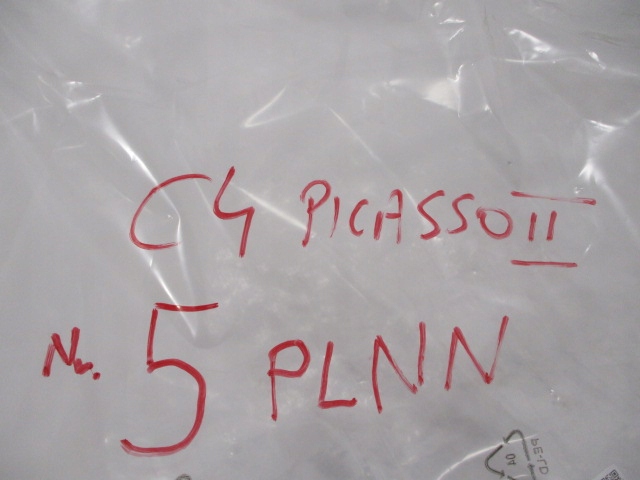 фото №15, Citroen c4 picasso ii решётка бампера передней решётка