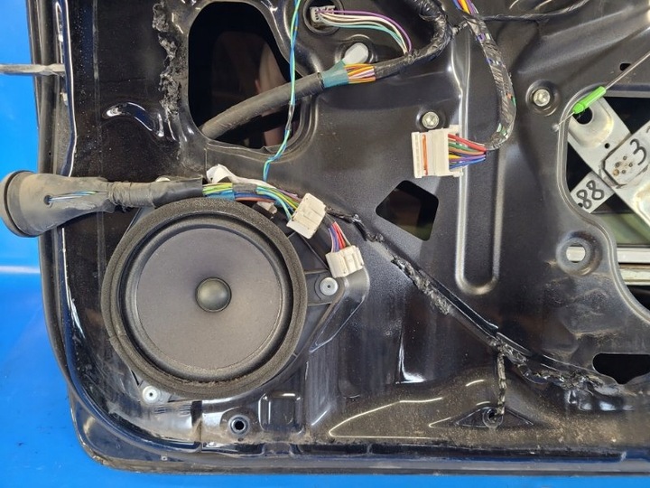 фото №8, Дверь комплектные правый перед toyota rav4 05-12 67001-42110