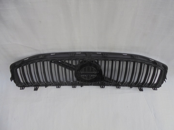 фото №10, Решітка радіатора решітка бампера volvo v60 ii s60 iii r-design 32132226 18-22 slask