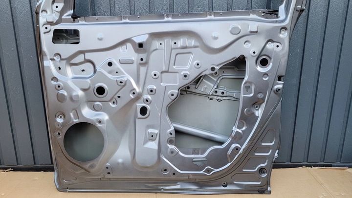 фото №12, Toyota yaris cross 20 дверь перед передние правые fv