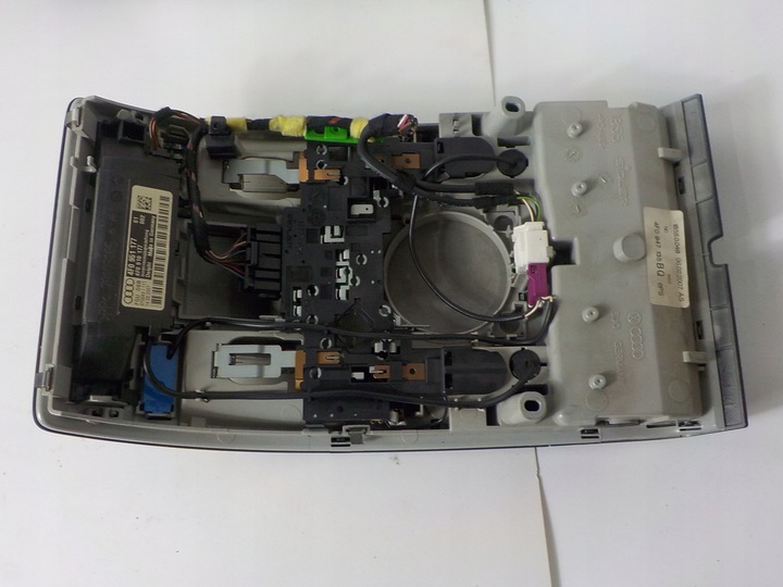 фото №7, Audi a6 c6 s-line лампа освещение интерьера ручка защита солнцезащитная