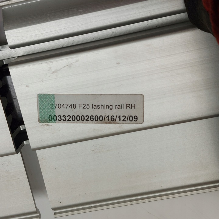 фото №6, Bmw x4 f26 g01 планка шина направляюча багажника права 2704748 003320002600