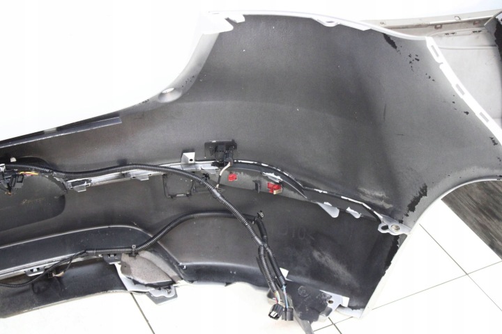 фото №12, Renault megane iii 3 hb gt 2009r- задній бампер pdc ted69 - код фарби