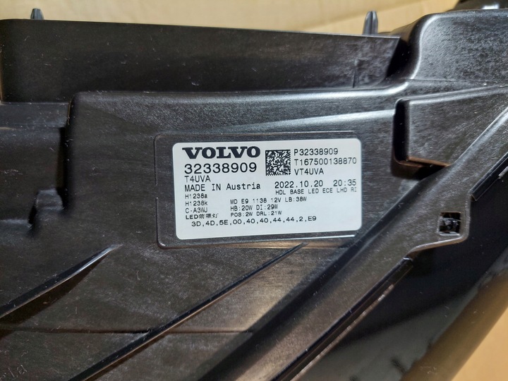 фото №11, Volvo xc40 рестайлінг 21r .лампа права передня