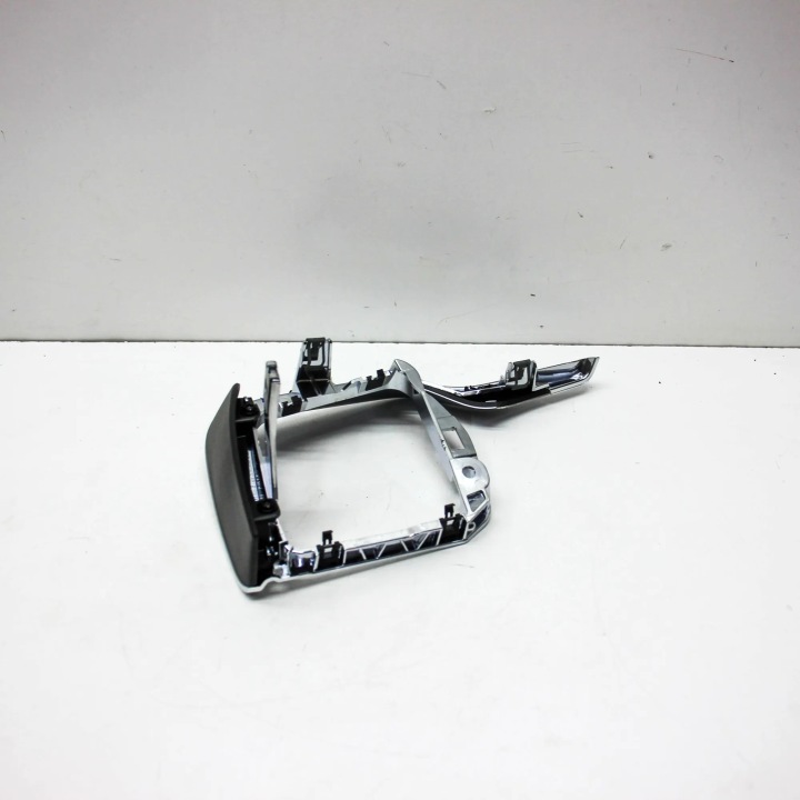фото №9, Молдинг декоративна капот volvo v60 ii cross country 31477170 31428973 2.0l