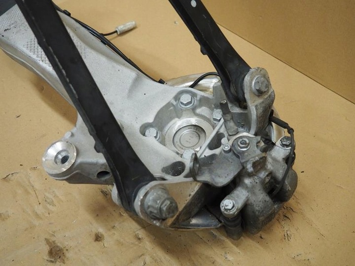 фото №5, Поворотна опора праві зад важелі mini countryman r60