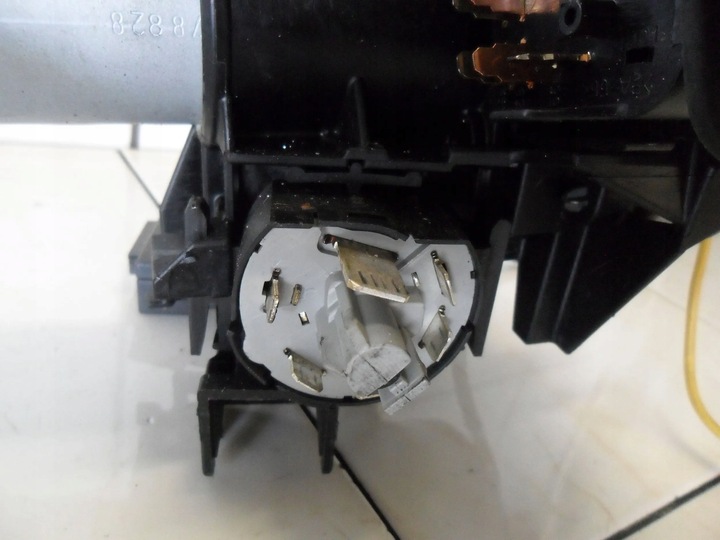 фото №8, Opel astra g 2001 колонка рулевая переключатель комбинированный замок зажигания